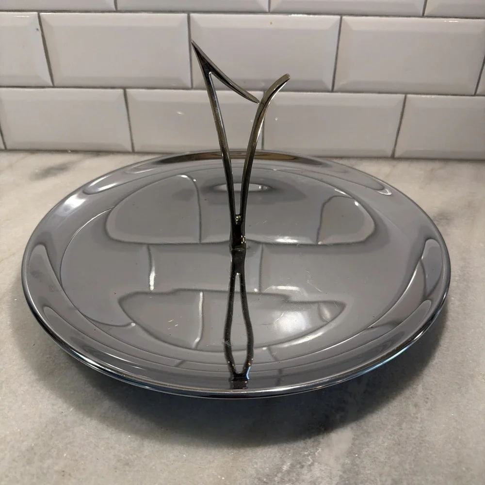 Vintage Serving Trays Dish Platter w/ Metal Handle Round MCM USA 001